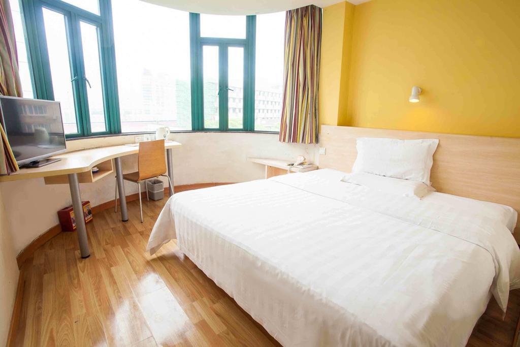 7Days Inn Huaian Chengde North Road Darunfa Хуайань Номер фото